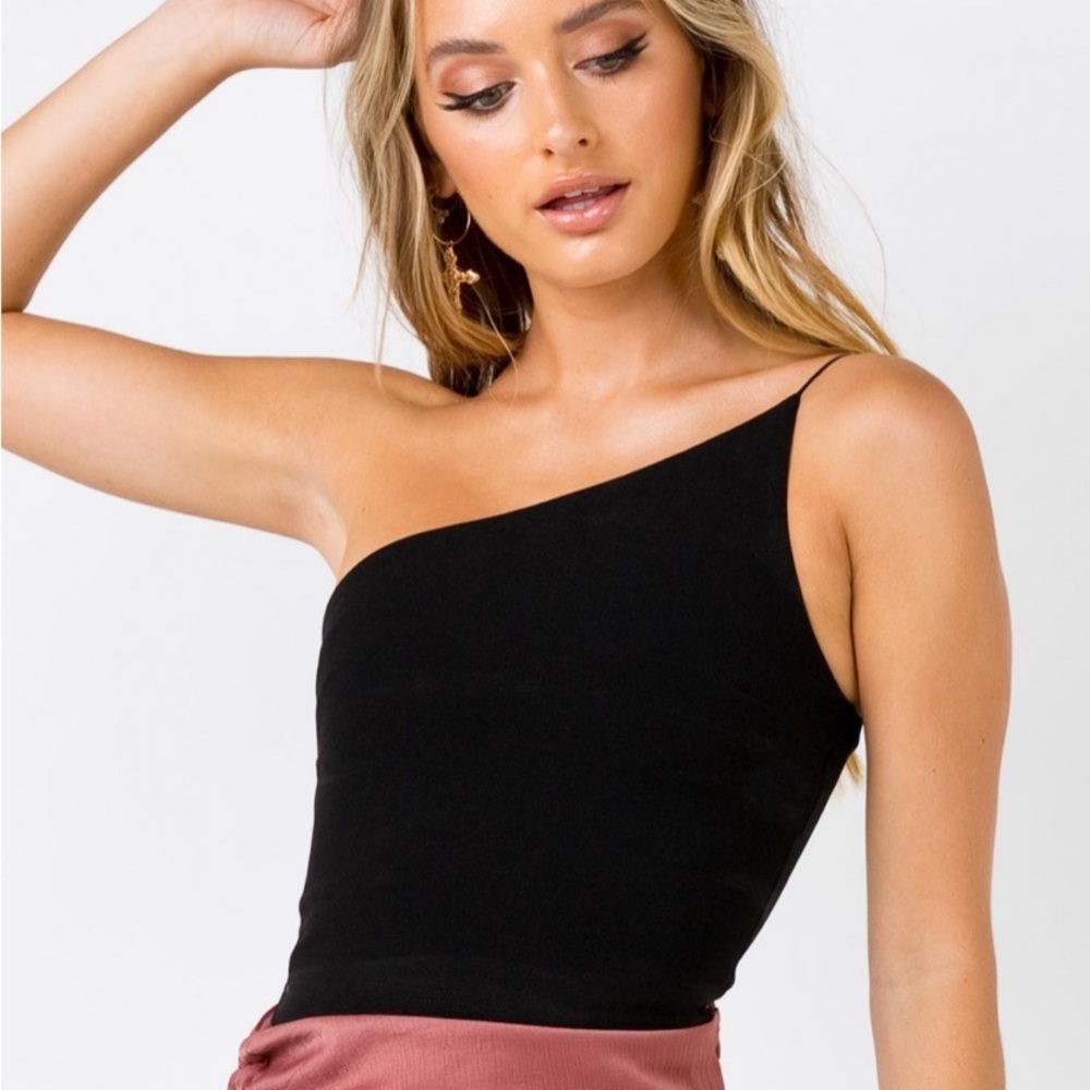 Princess Polly Black One-Shoulder Crop Top